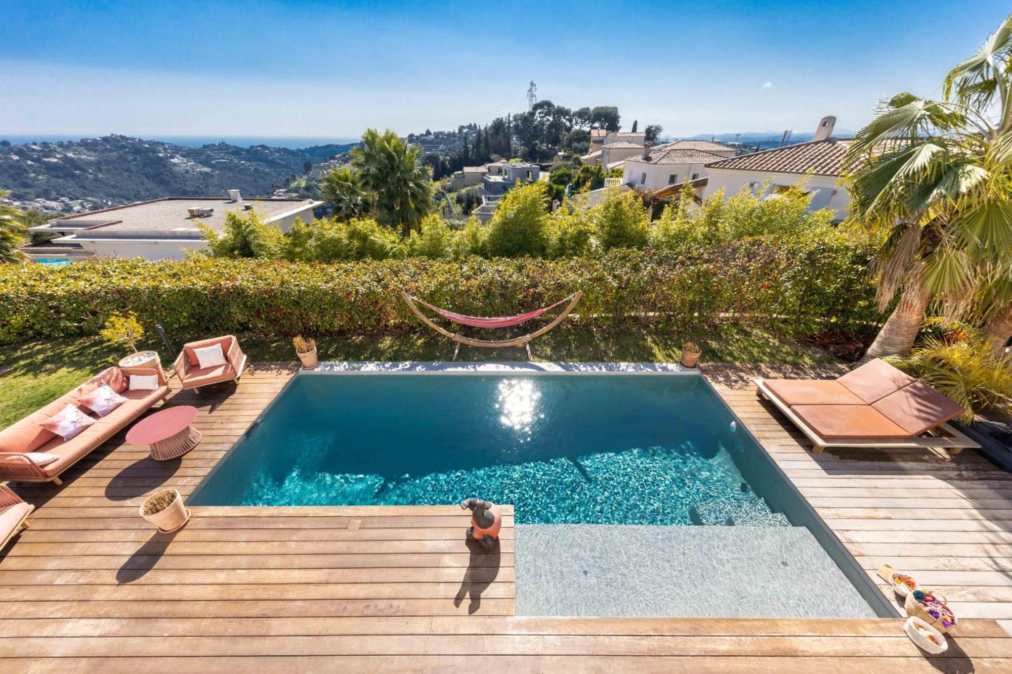 Beautiful - Garden - Pool - Sea View Villa